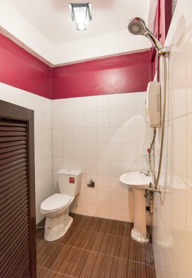 Sawatdee Guesthouse The Original Бангкок Номер фото